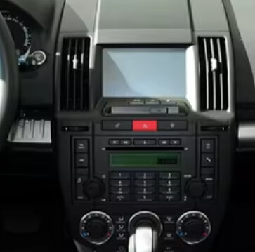 – típus specifikus autóhifi Land Rover Freelander 2 (2006-2015) hatalmas
